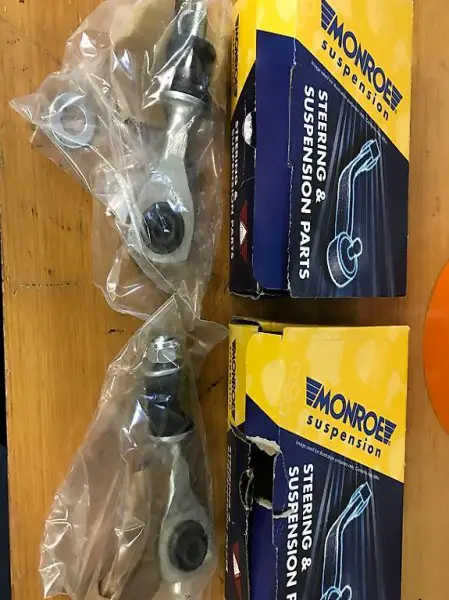 Jaguar Xk8 xkr Hinterachse Stabis li und re nagelneu