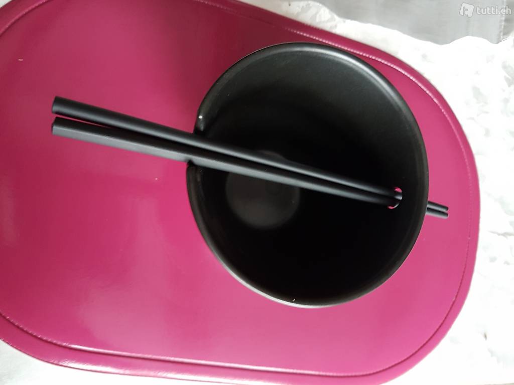 Asiatische Behälter