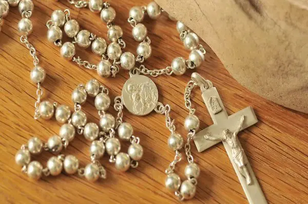 Wunderschöner Rosenkranz aus echtem Silber mit Stempel