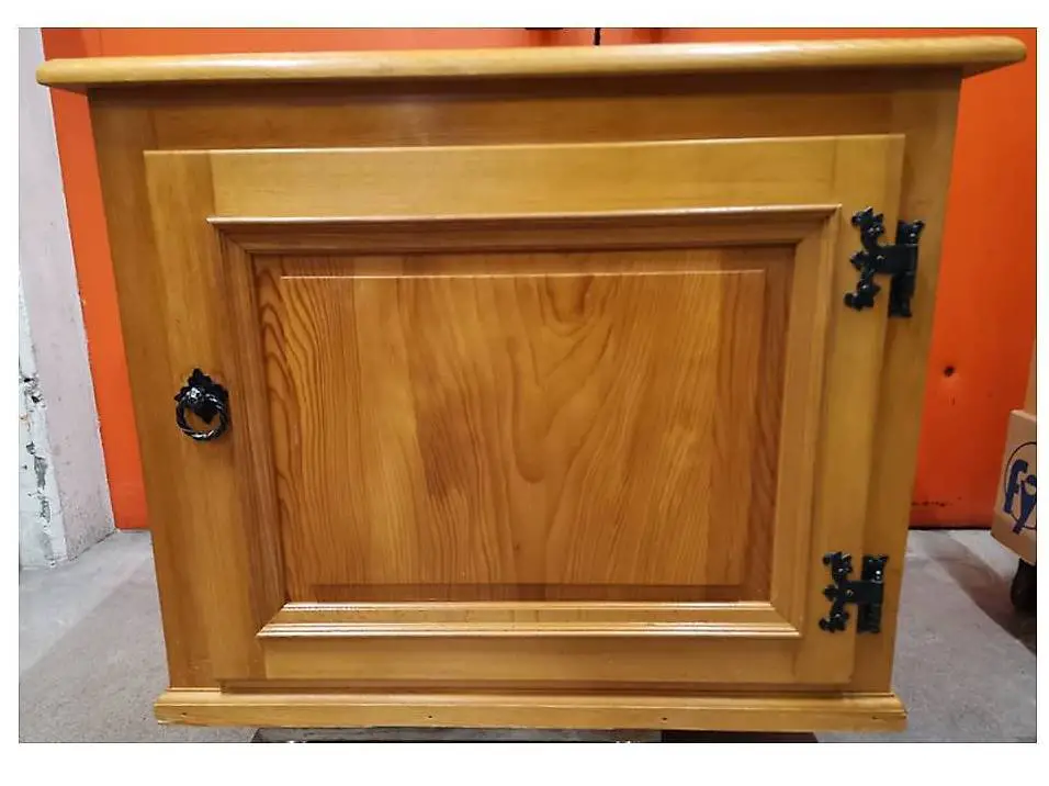 Tannenschränkli aus dem Kloster St. Klara