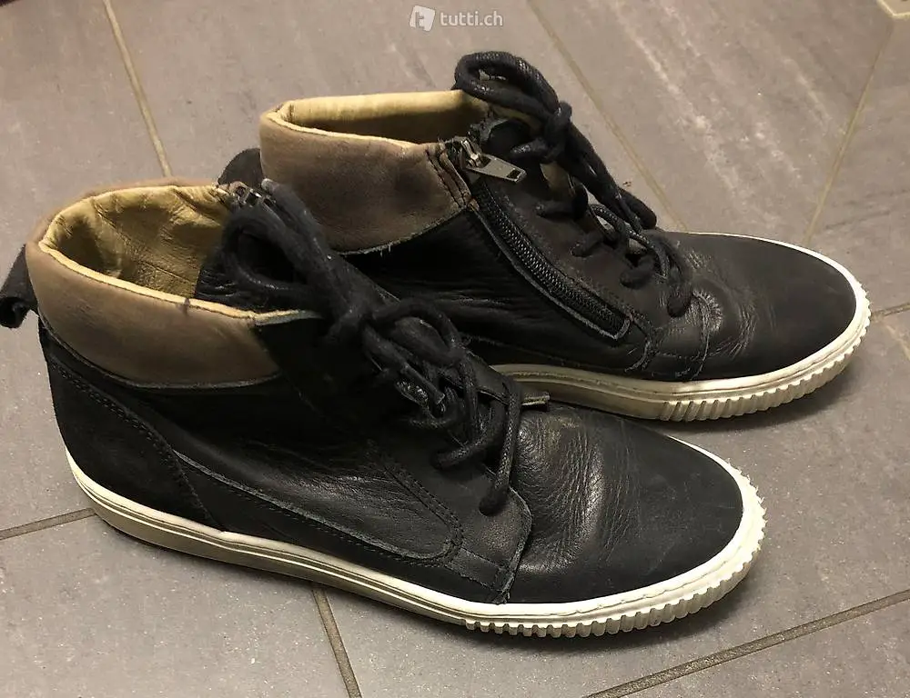 Leder Männerhalbschuhe Gr 39
