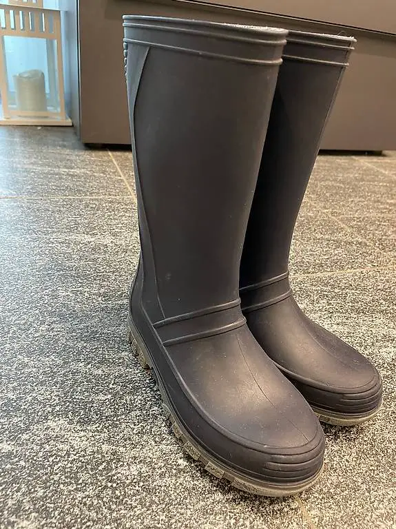 Kinderstiefel Gr. 30