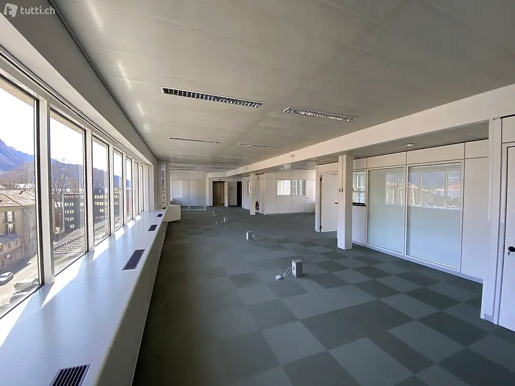  ufficio in posizione strategica