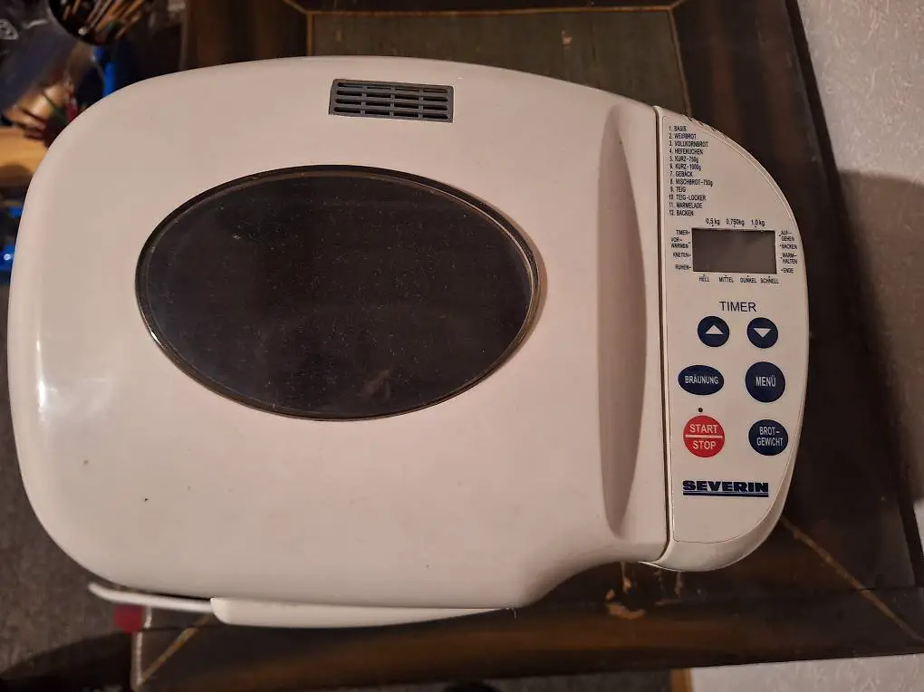 Brotbackmaschine einsatzbereit