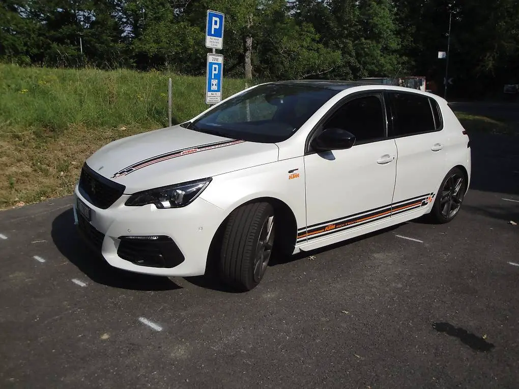 peugeot 308 2.0 bluehdi 180 gt