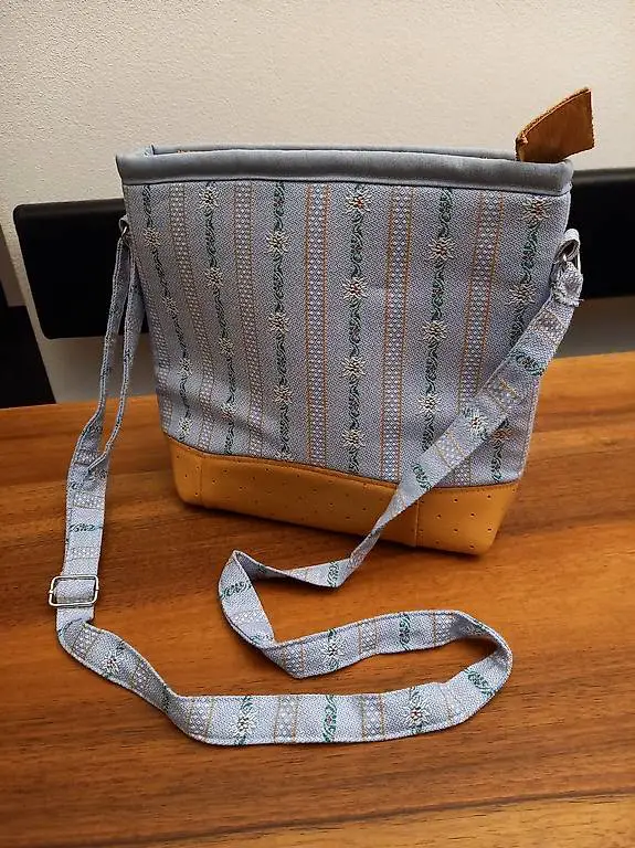 Edelweiss-Handtasche / Schwinger-Handtasche