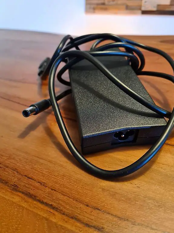 Dell Netzgerät DA130PE 130Watt