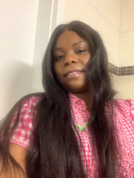 Jeune femme africaine recherche un homme pour du sérieux