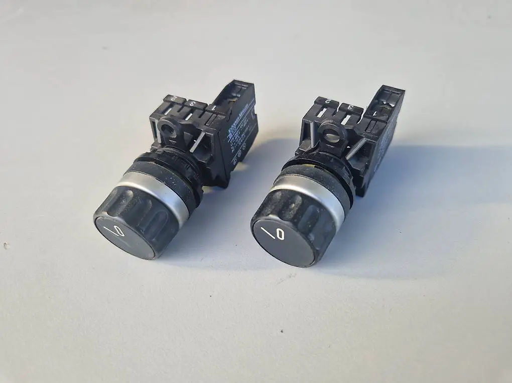 Schalter mit Drehgriff