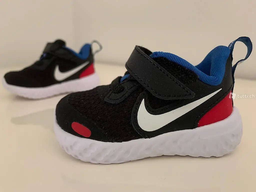 Nike Revolution Running n. 17