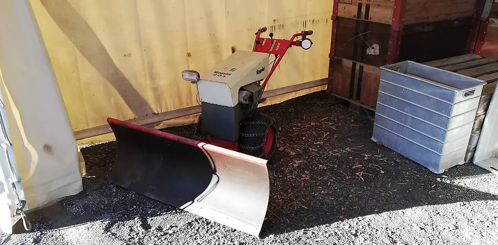 Rapid 204 Schneepflug