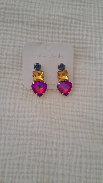 boucles d"oreilles coeur rose