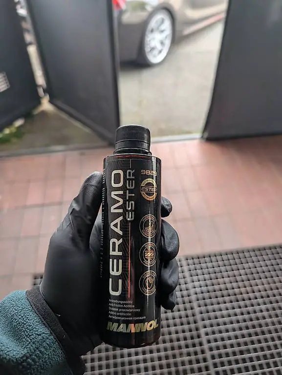 Motoröladditiv Ceramo Ester Mannol