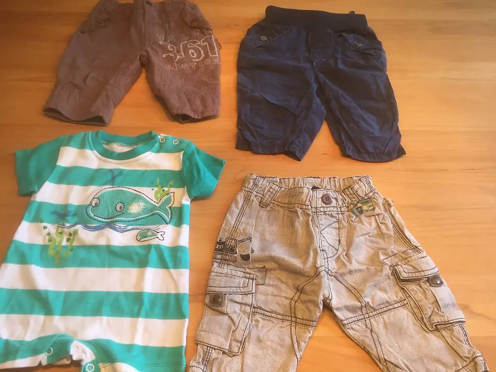 Jungskleider Gr.60/62