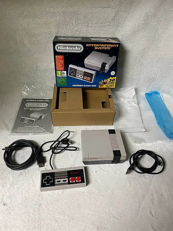 Nintendo Classic mini NES mini Neuwertig