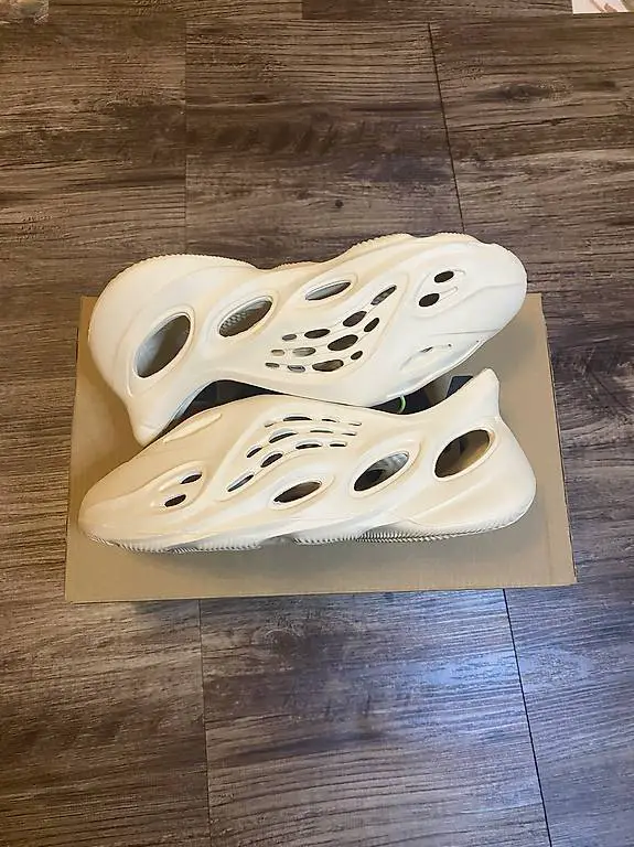 Adidas Yeezy Foam