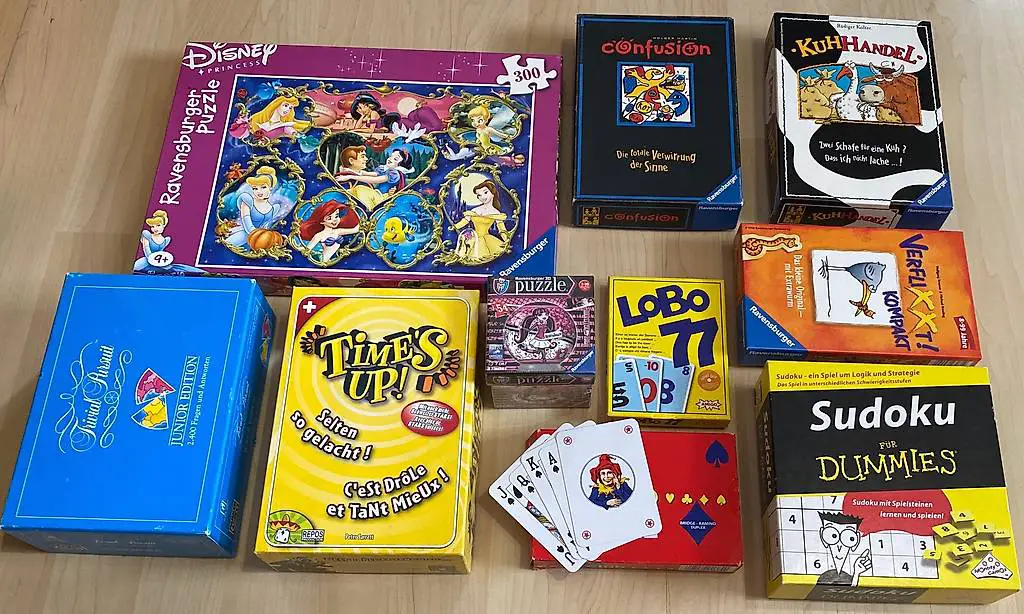 Spiele und Puzzle Kiste