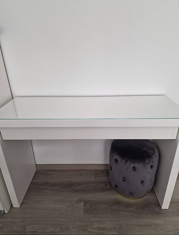 Schminktisch mit Hocker