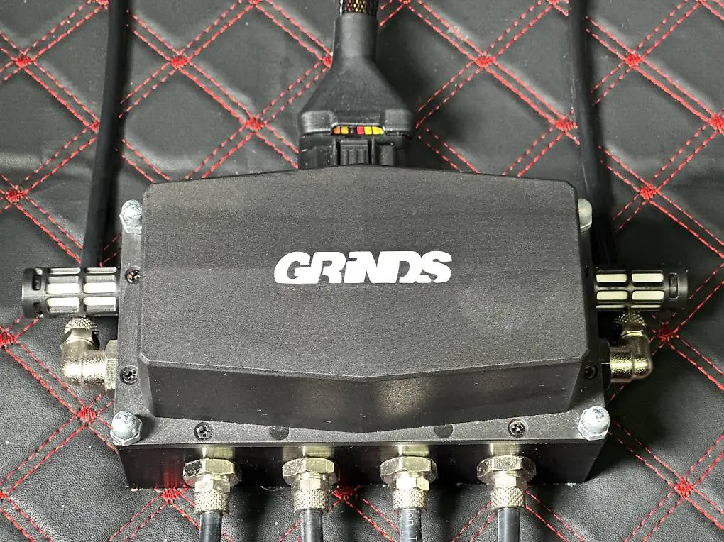 Grinds air management system