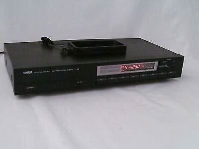 YAMAHA Hifi - Stereo Tuner AM - FM Modell. T - 33 inkl.