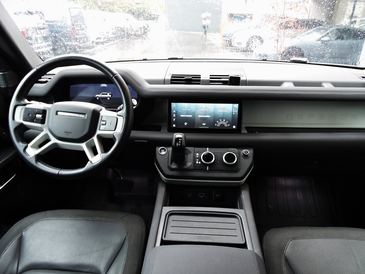 land rover defender 110 p300 si4 s