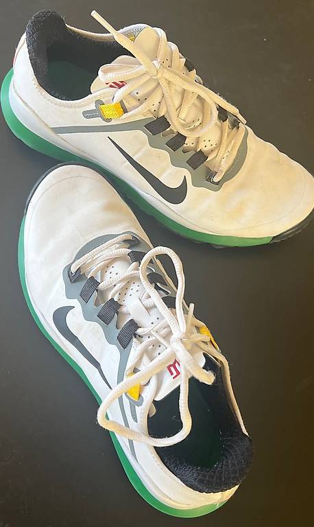 Nike Golfschuhe Grösse US7, EUR 40