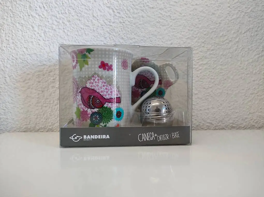 Wunderschönes Tassen-Set «rosa Vögel»