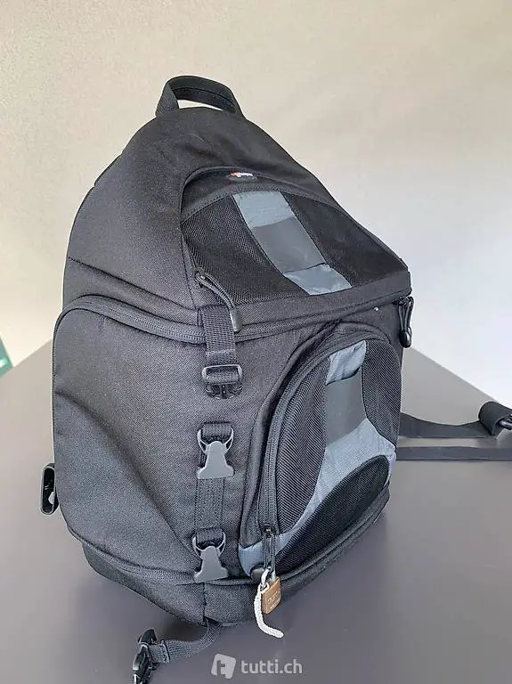 Zaino Lowepro per macchina fotografica