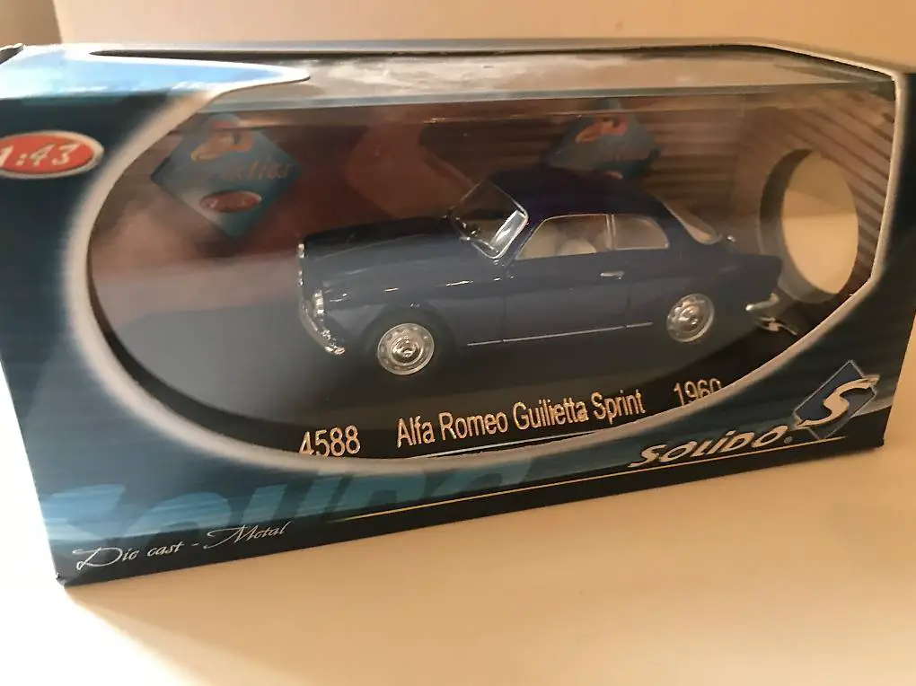 Modellauto Alfa Romeo Giulietta Sprint blau, Solido, 1:43