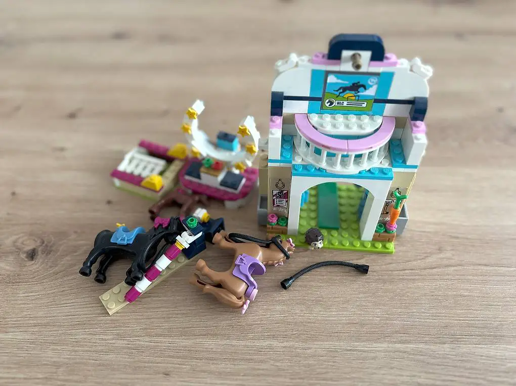 LEGO Friends Reiterhof Pferdestall