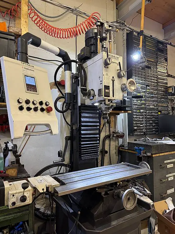Fräsmaschine: Optimum MB 4P (SK40 Spindel) + Viel Zubehör