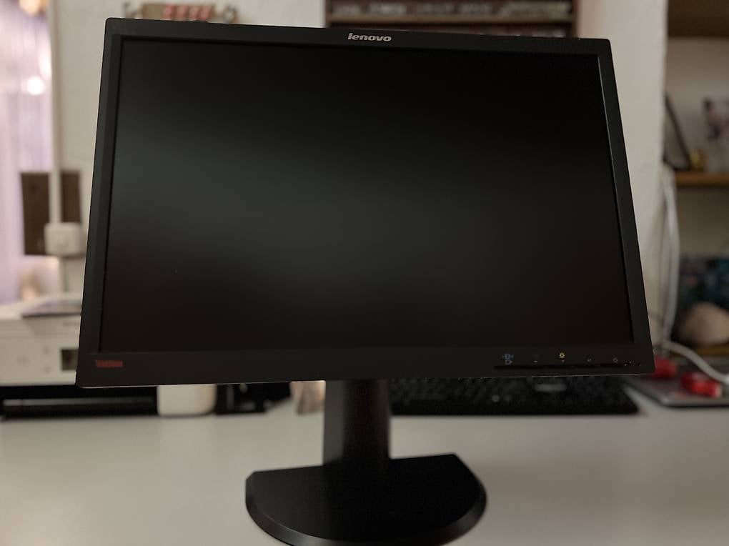 Lenovo Monitor 24 Zoll