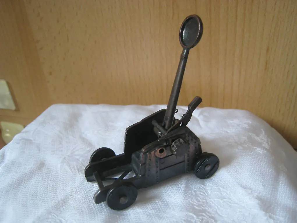 Katapult, cooler Bleistiftspitzer