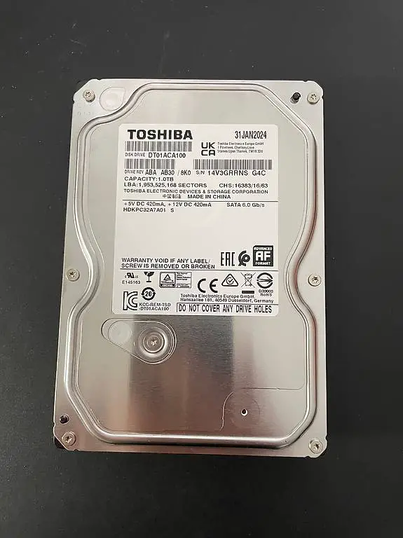 Neue Toshiba 3 1/2 Zoll Festplatte 1TB
