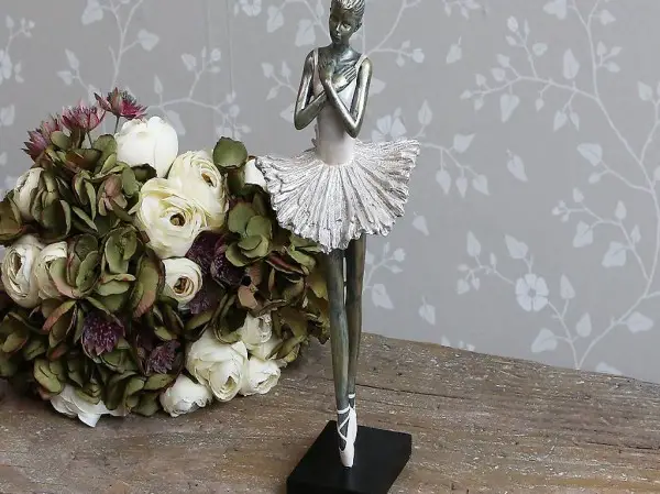  Ballerina stehend H36cm