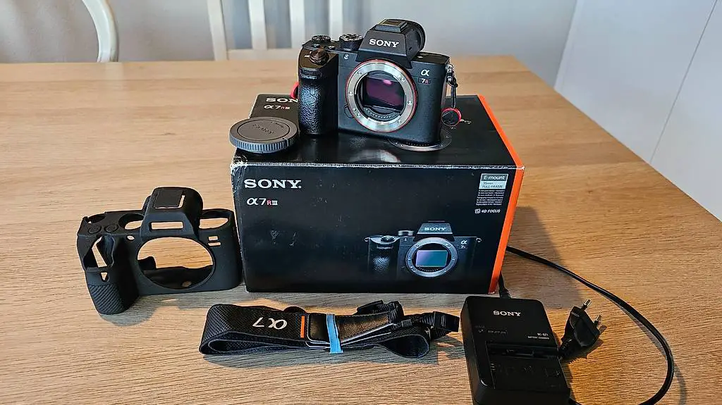 Sony Alpha 7R iii (A7RM3) comme neuf