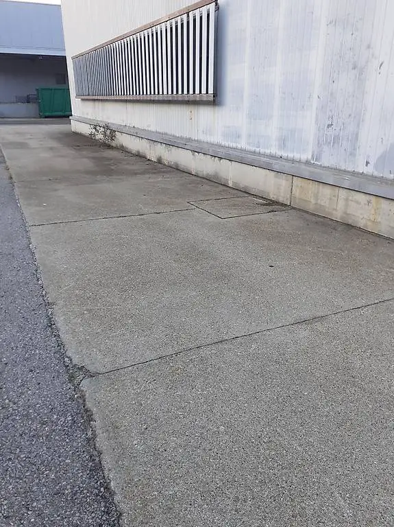 Affittasi parcheggi per veicoli lunghi a Cadenazzo