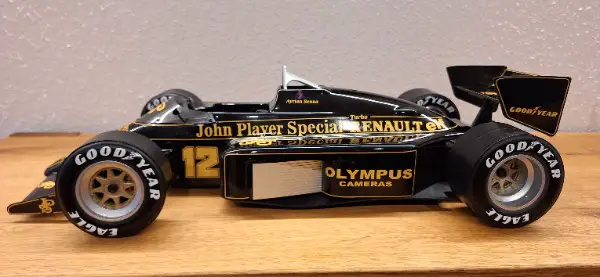 Lotus 97T Renault Ayrton Senna F1 1985 Pauls Model Art 1:8