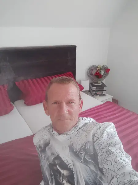 Suche nette Frau für eine feste Beziehung