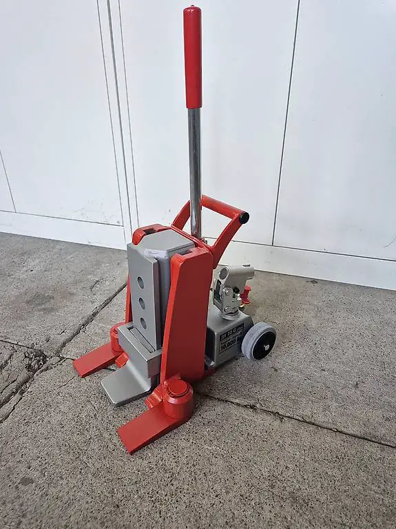 Maschinenheber JH 10G 10Tonnen von Jungheinrich