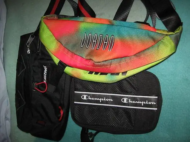 3 coole taschen jordan/champion/eastpak