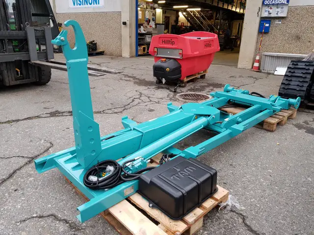 t.a.m, abrollkipper (haken)