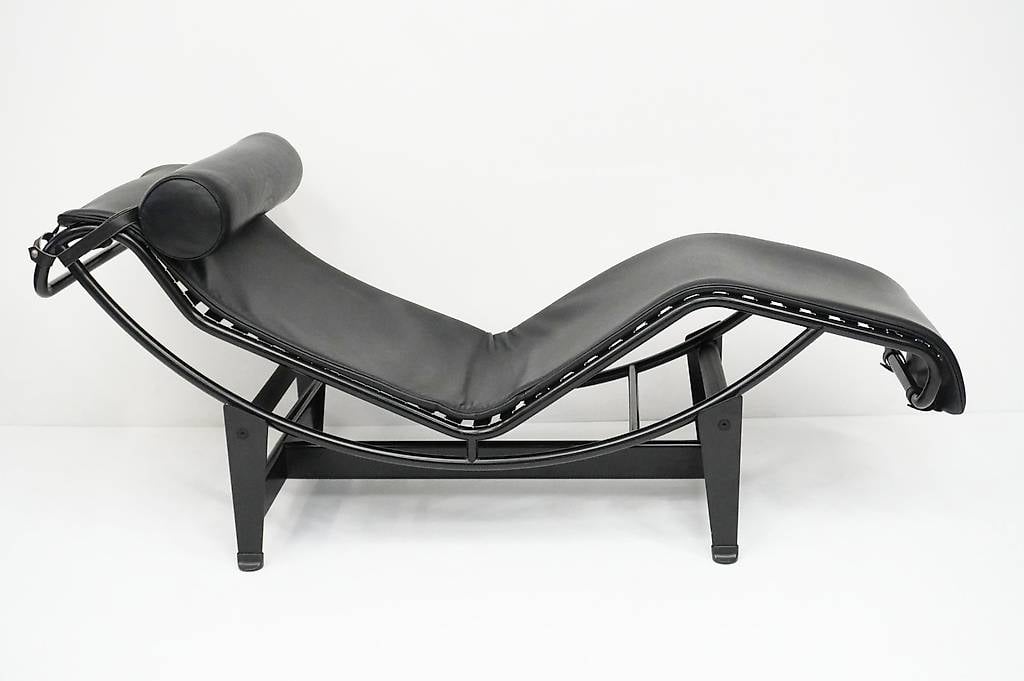 Cassina Liege LC4 Chaise Longue von Le Corbusier Leder