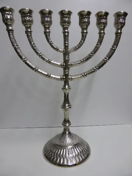 Kerzenleuchter Menora 2