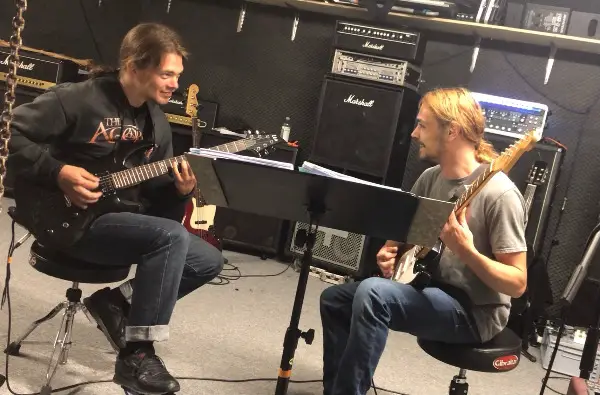 Gitarrenunterricht (Elektrisch / Akustisch)