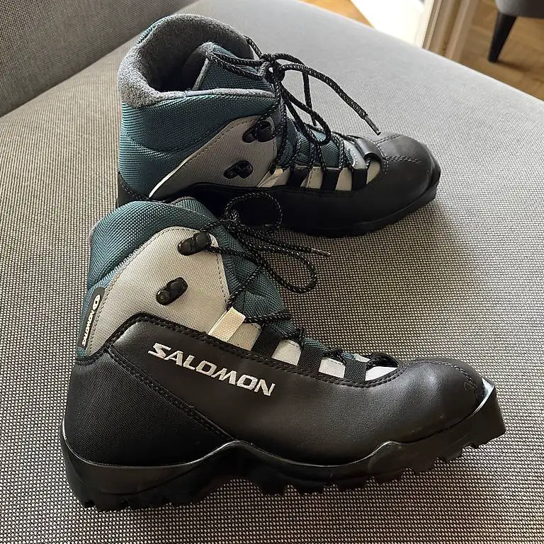 Salomon Ski Schuhe / Boots gr. 40 neuwertig
