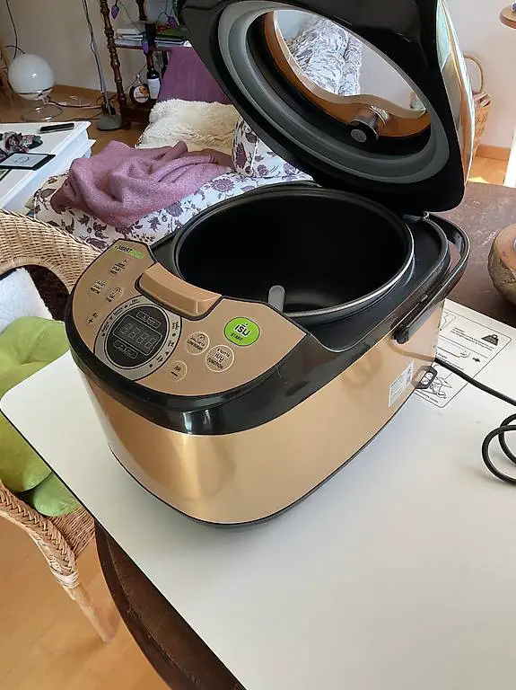 Reiskocher von Thailand mit gebracht