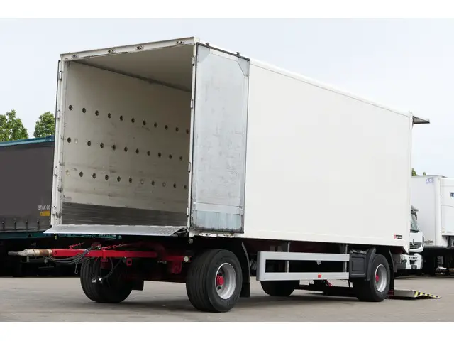 SPIER, AGL 290 Koffer Durchladeeinrichtung LBW, Chassis-Kabine