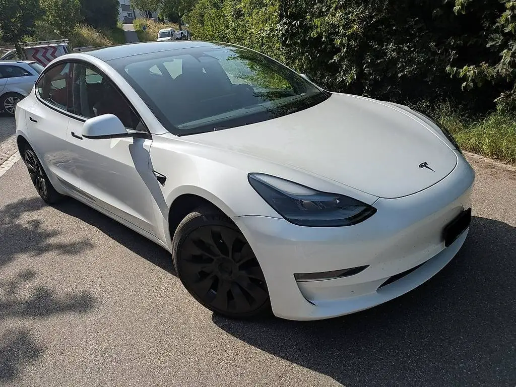 TESLA Model 3 Long Range D