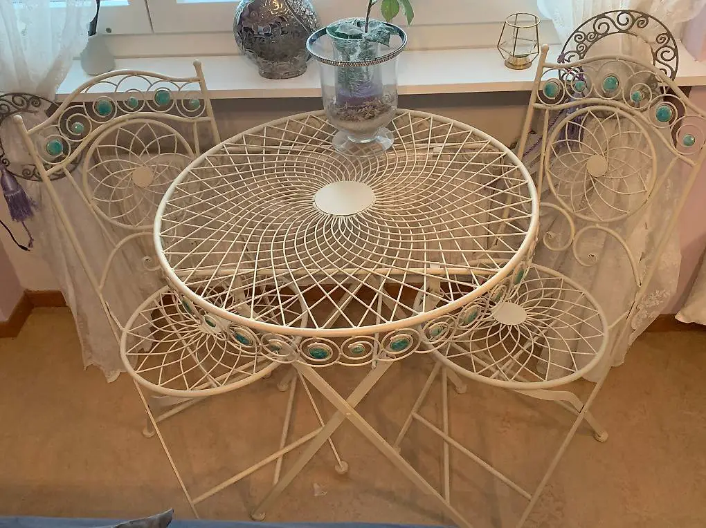 Shabby Chic Romantisch Set Tisch und Stühle